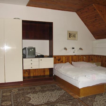 Ubytovanie 184, Bed And Braekfast 184 Stara Lesna Bagian luar foto
