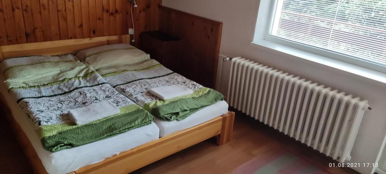 Ubytovanie 184, Bed And Braekfast 184 Stara Lesna Bagian luar foto