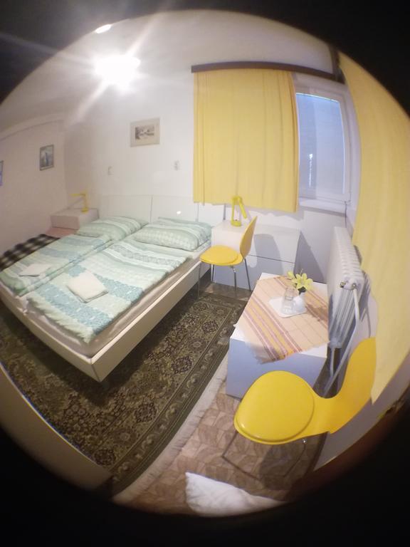 Ubytovanie 184, Bed And Braekfast 184 Stara Lesna Bagian luar foto